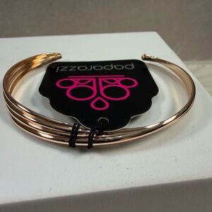 🩷5/$10🩷 Paparazzi Rose Gold Multi-Band Open Cuff Bracelet